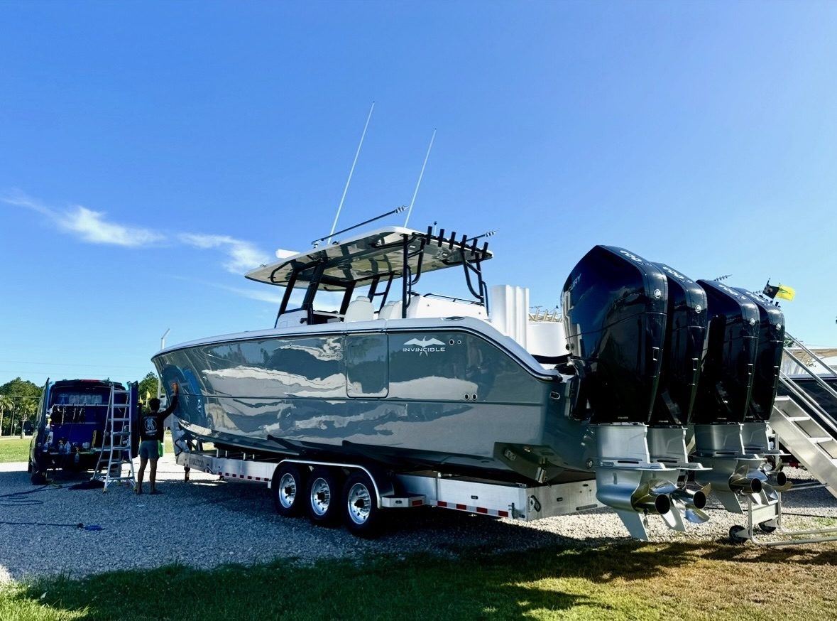Triple-outboard center console detailed on its trailer