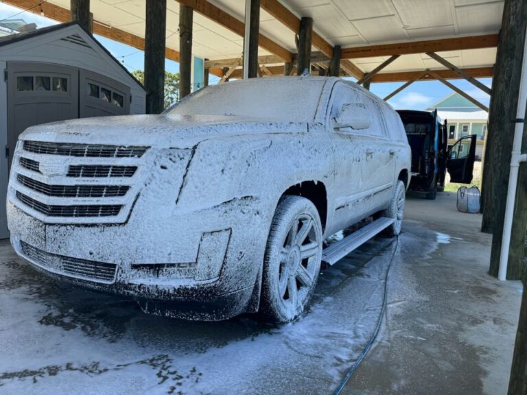 Your Car Called—It Wants Its Shine Back: Why Regular Detailing Is More Than Just a Luxury 1 2493339